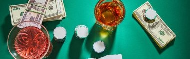 মোবাইলে গেম ব্যবহারের সাধারণ দৃশ্য